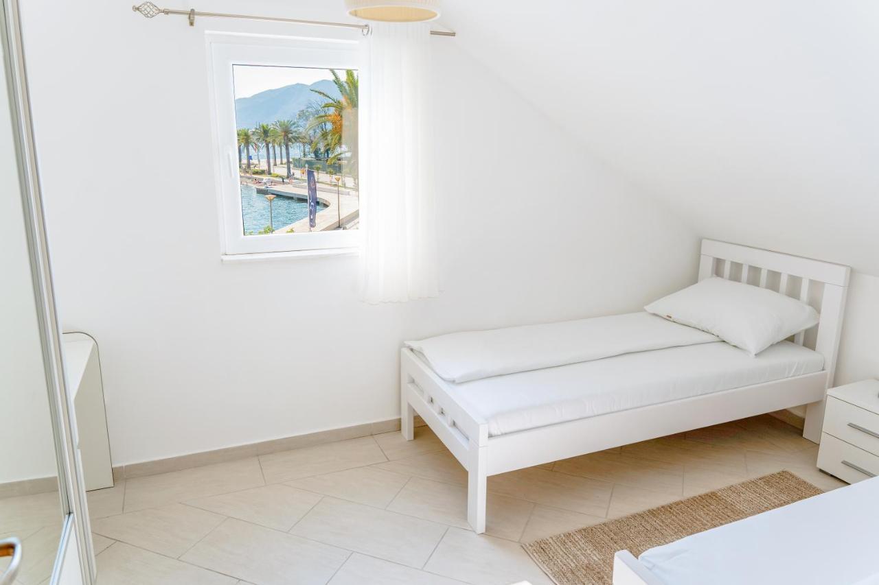 Seafront Apartments Tivat Exterior photo